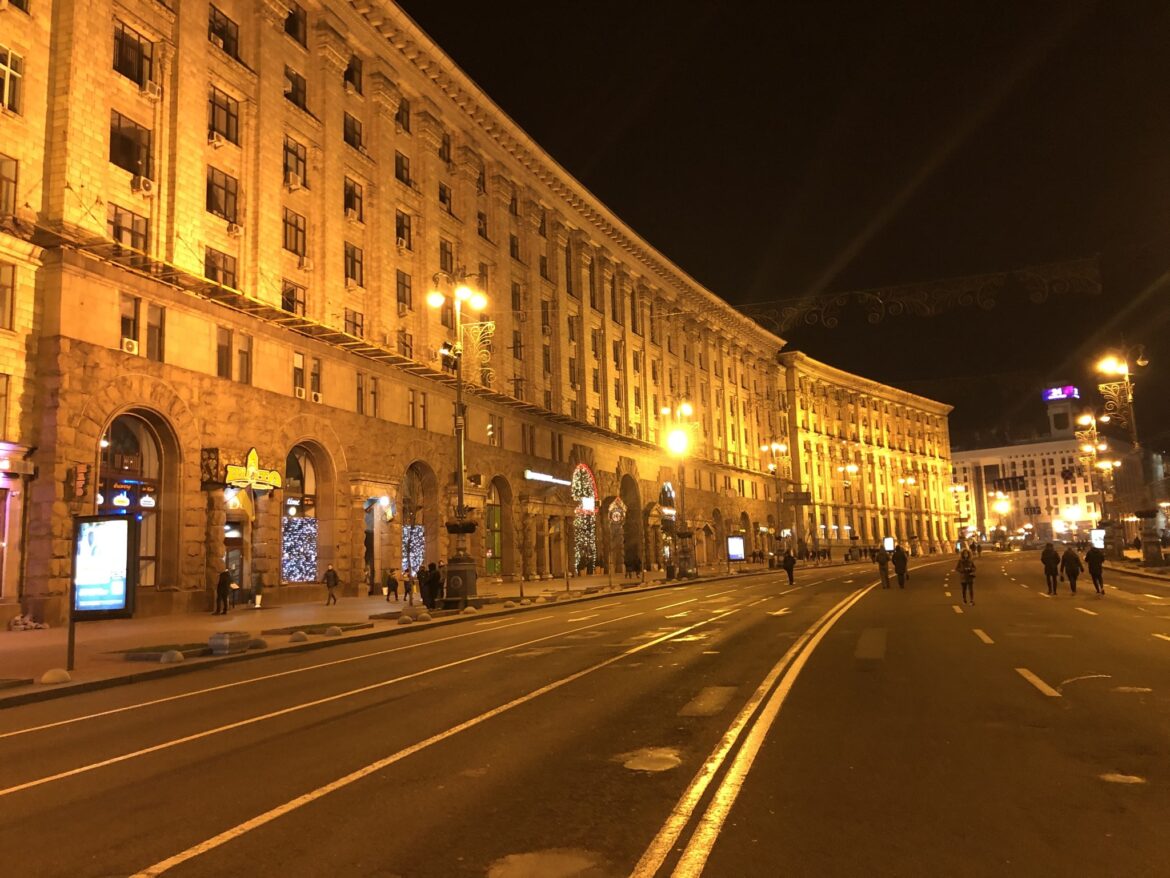 ukraina_kyiv_fasader_natt