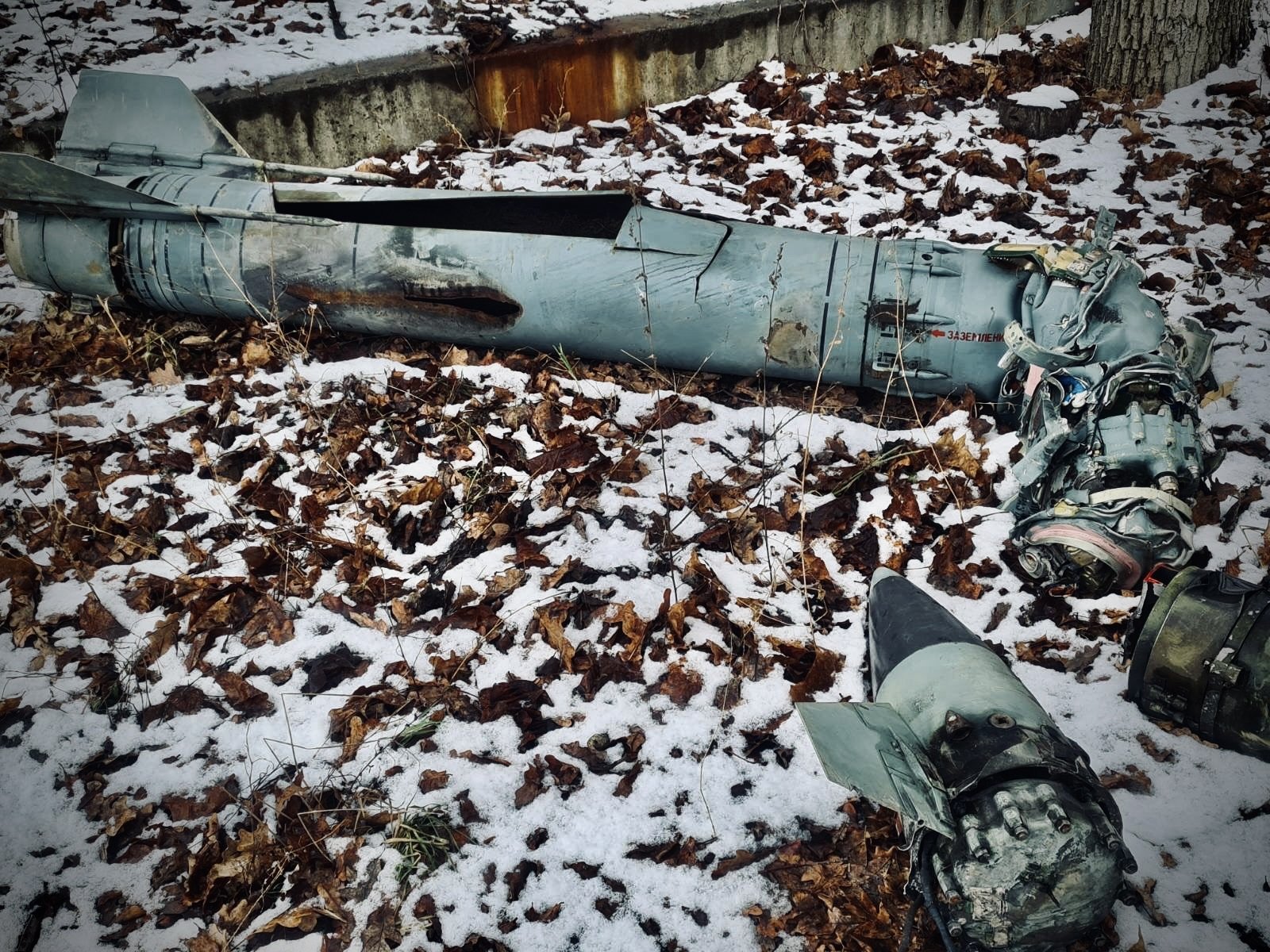 Mycket stora ryska förluster – fortsatta små framryckning runt Bakhmut – terrorbombning av centrala Charkiv – Ukrainska förluster uppgår till minst 11 067 dödade försvarare Foto