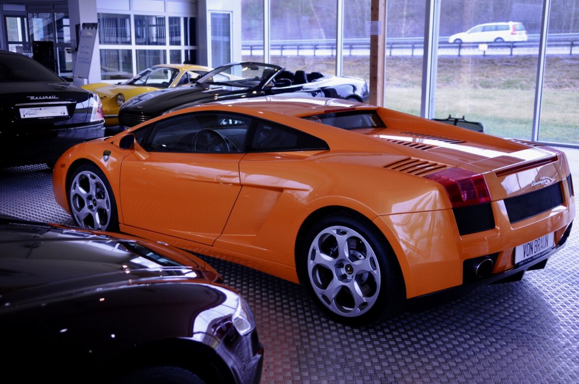 bilar_lambourghini_von_braun