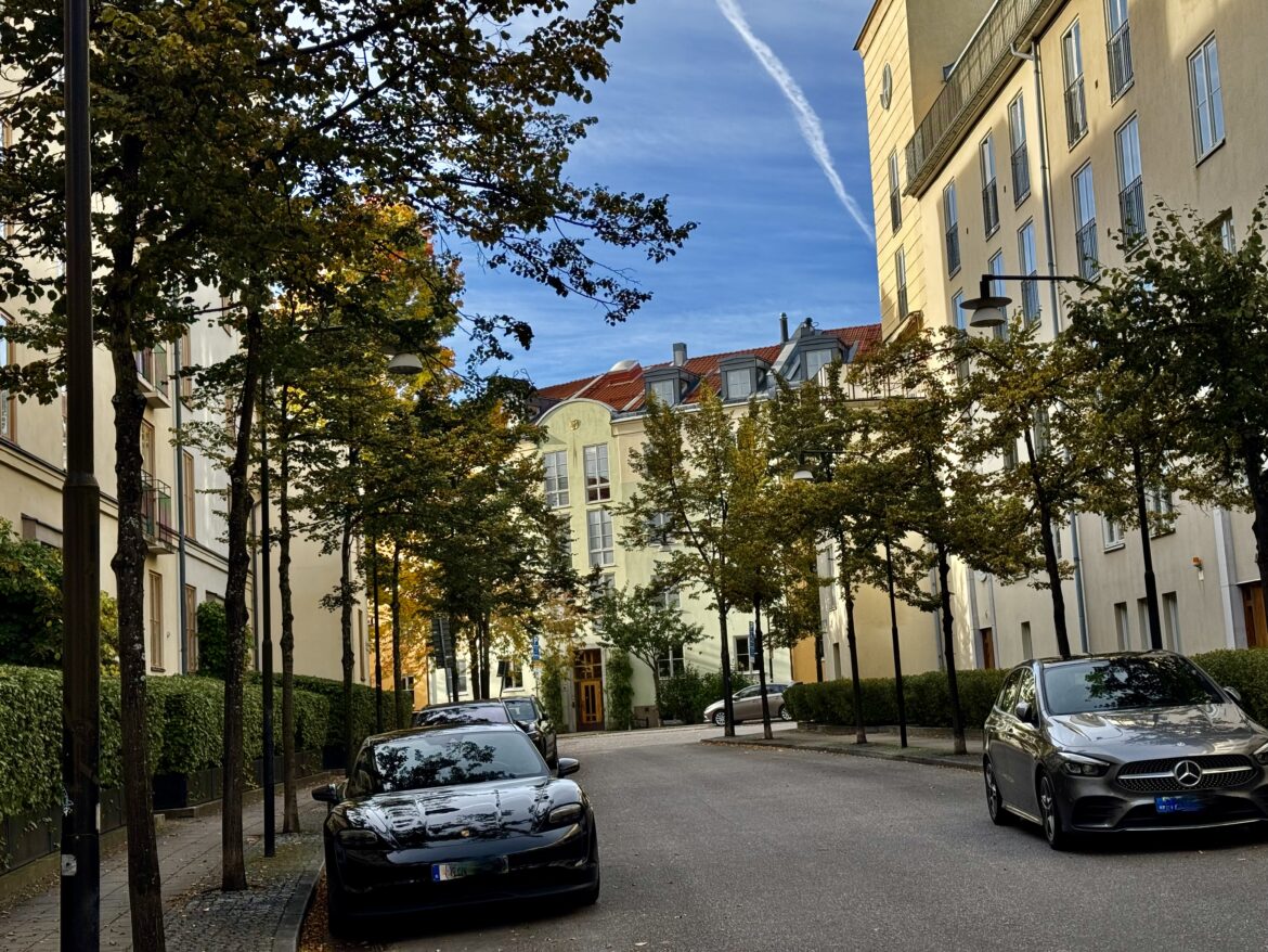 stockholm_kungsholmen_grubbensringen_bilar_bostader_lagenheter