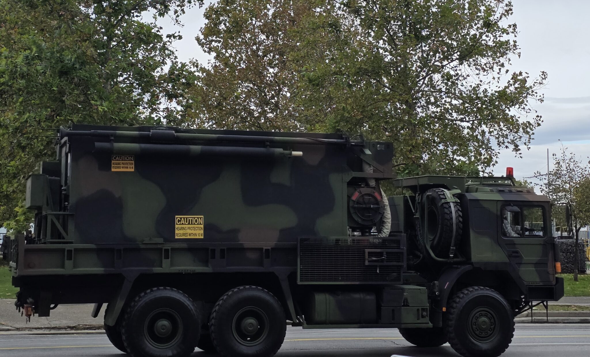 MIM-104 Patriot AN/MSQ-132-ECS ledningscentral. Läsarfoto.