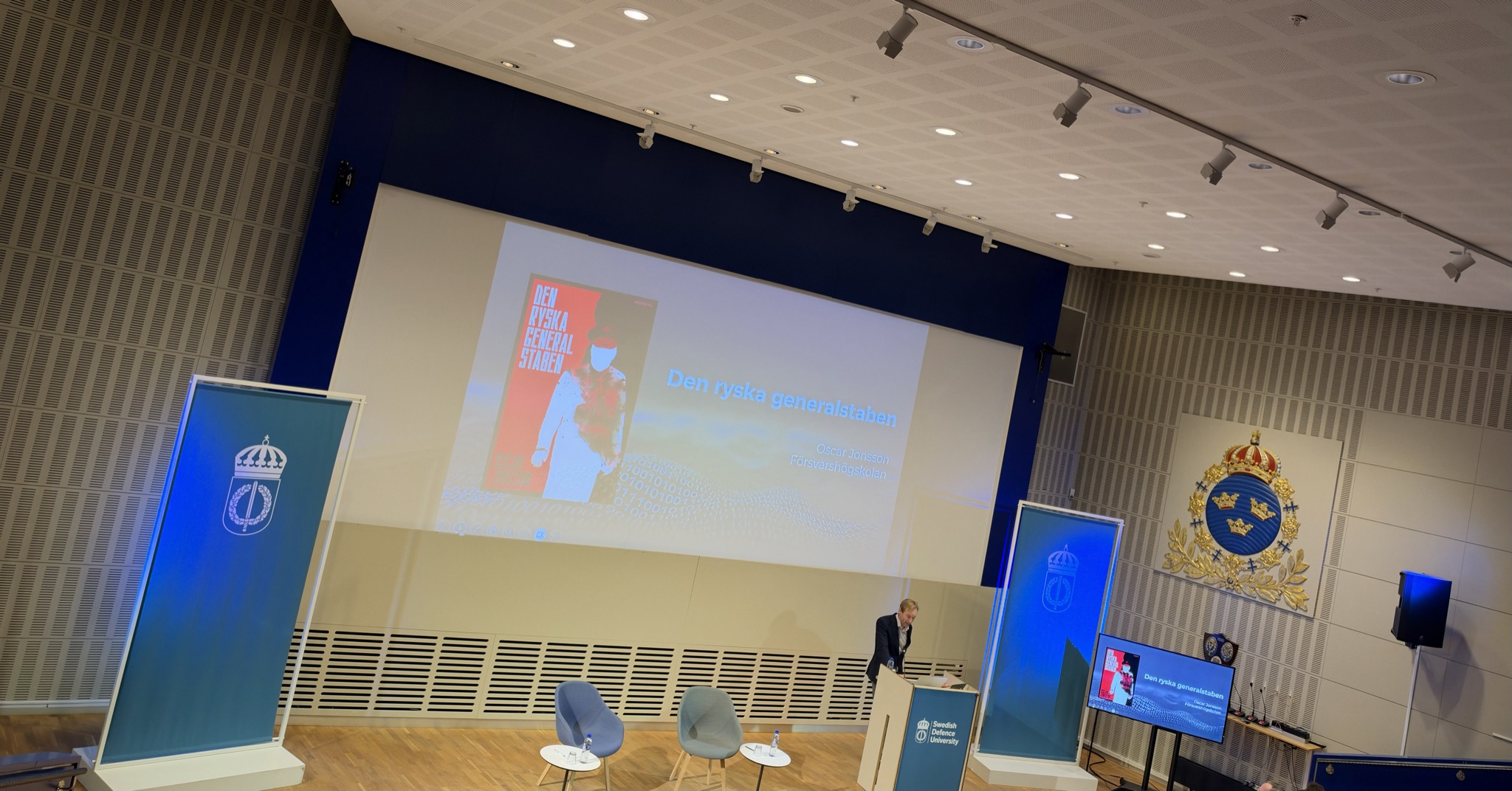Oscar Jonsson i Sverigesalen på FHS. Sned bild beror på att den togs för att undvika att ha med åskådare.